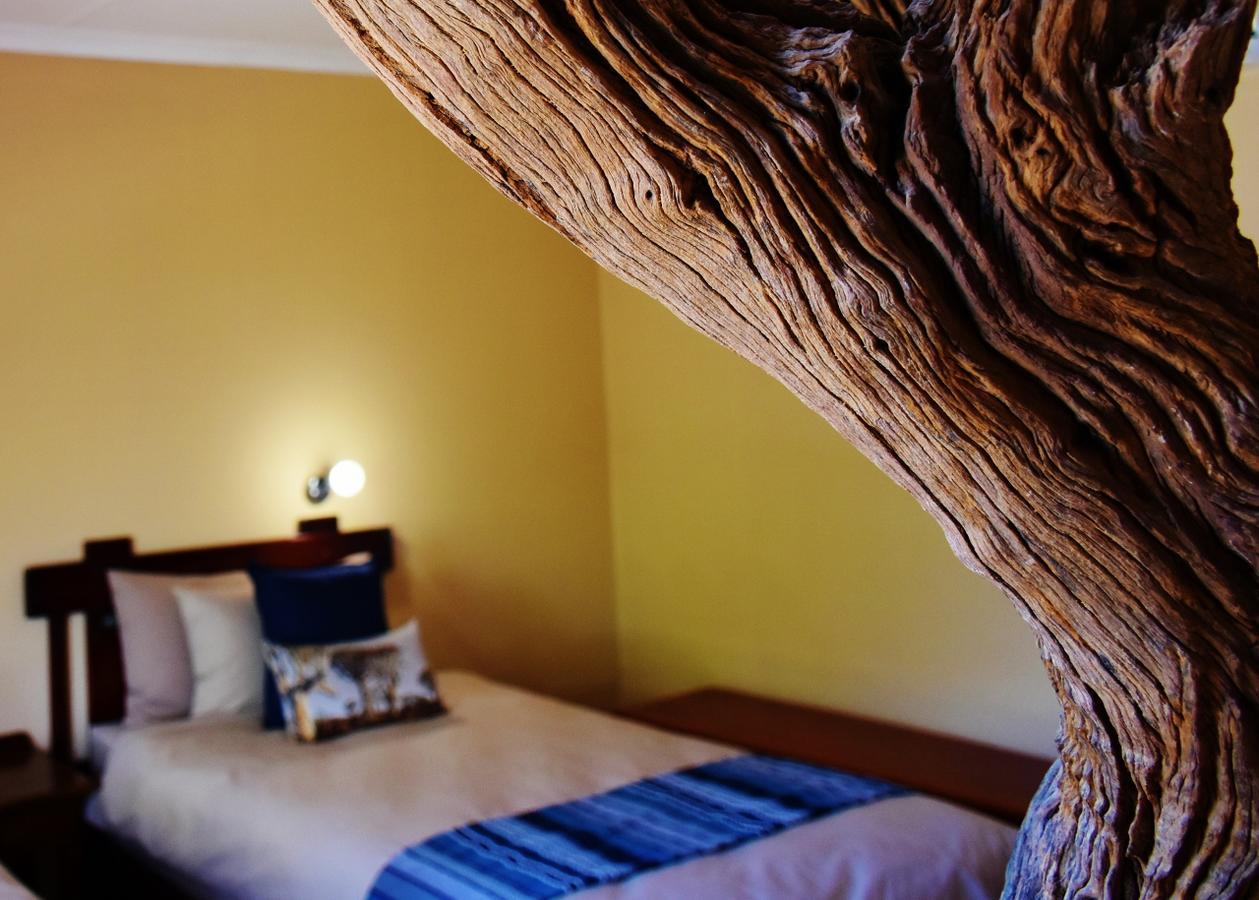 Kamaku Guesthouse Cc Otjiwarongo Exteriér fotografie