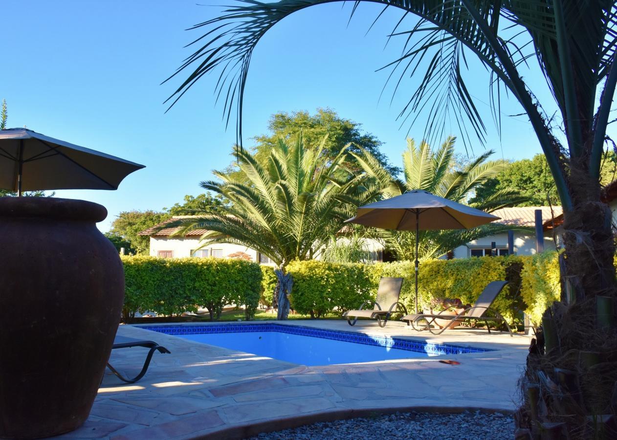Kamaku Guesthouse Cc Otjiwarongo Exteriér fotografie