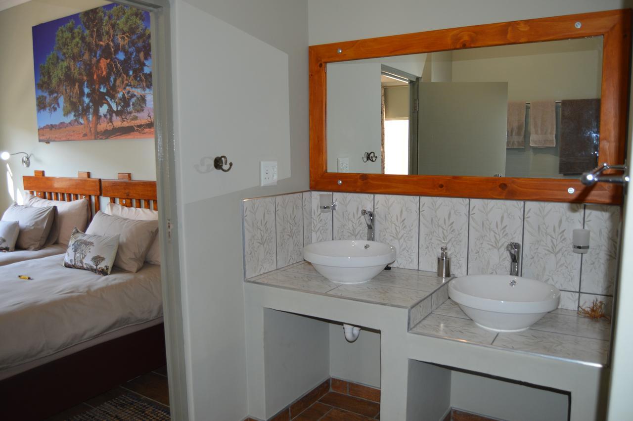 Kamaku Guesthouse Cc Otjiwarongo Exteriér fotografie