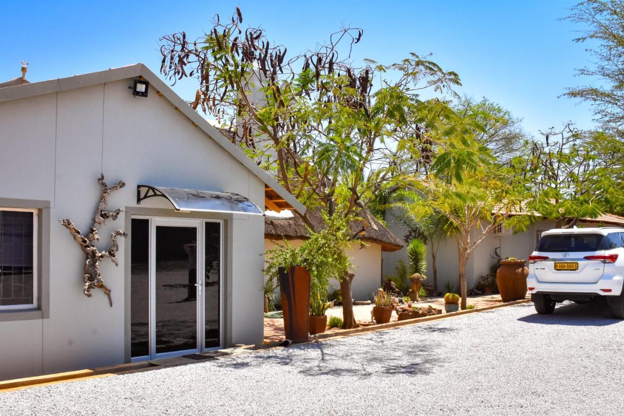 Kamaku Guesthouse Cc Otjiwarongo Exteriér fotografie